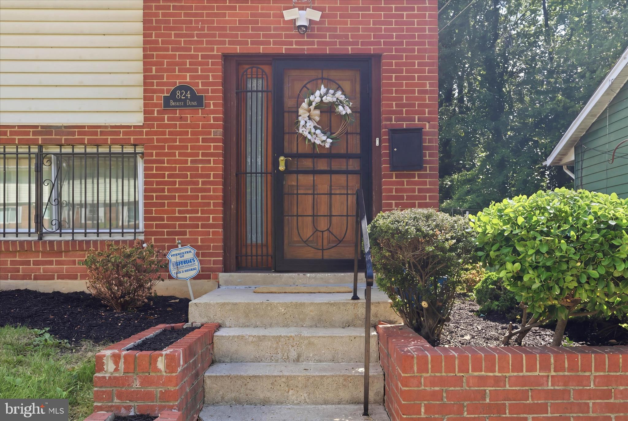 824 BOOKER DRIVE
