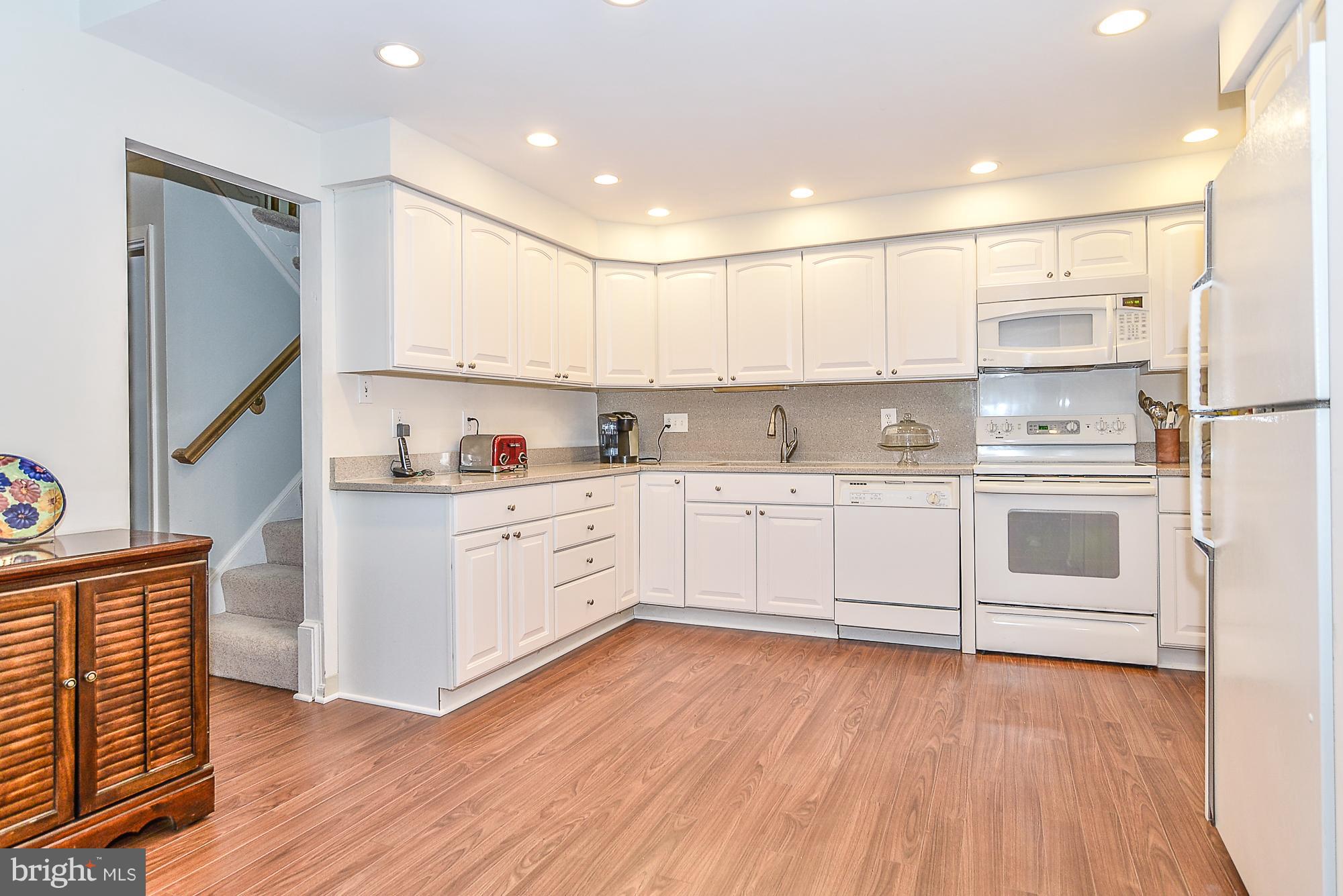 TOWNES OF MOOREFIELD - Residential