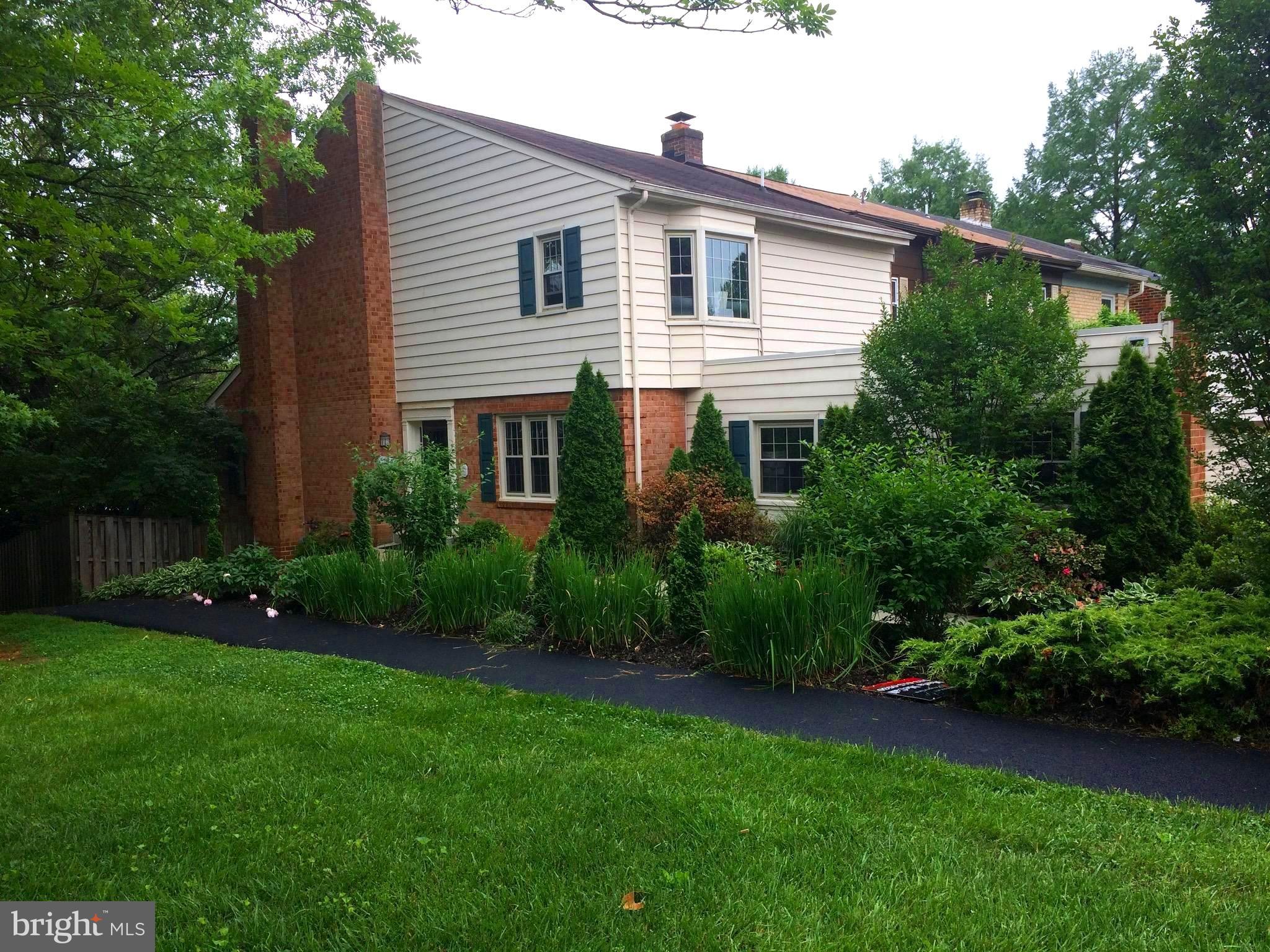 TOWNES OF MOOREFIELD - Residential