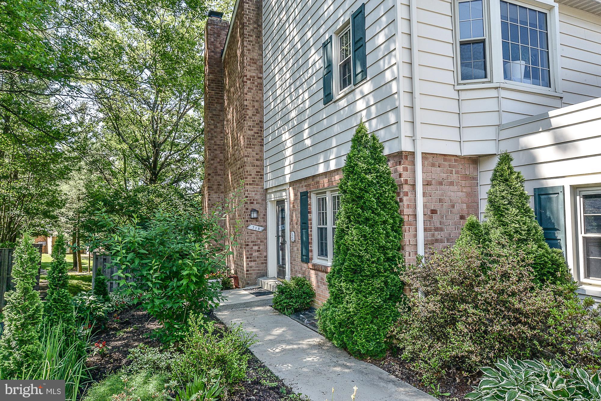 TOWNES OF MOOREFIELD - Residential