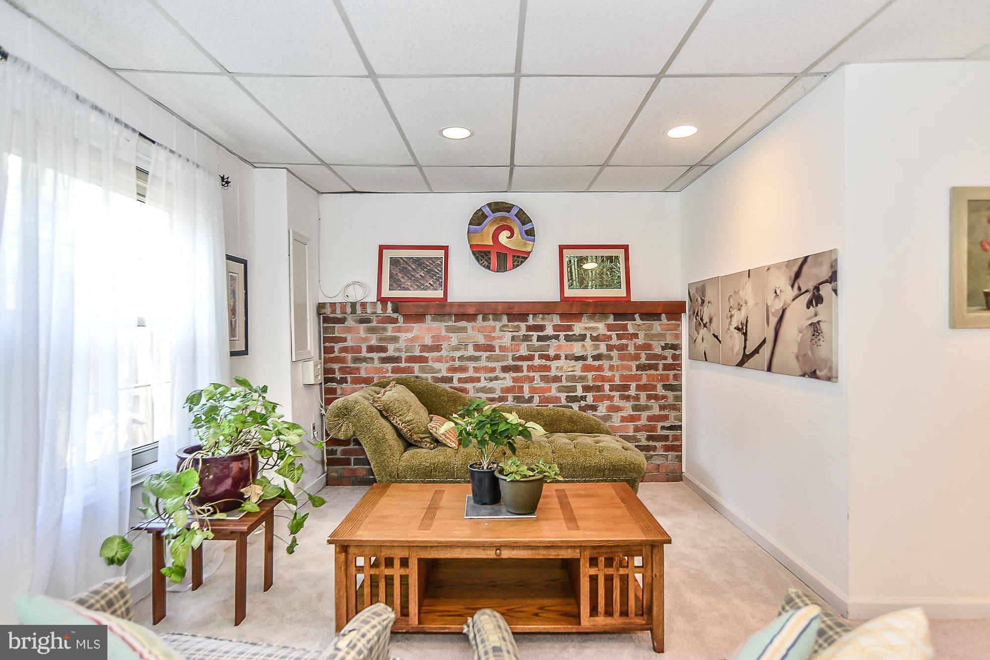 TOWNES OF MOOREFIELD - Residential