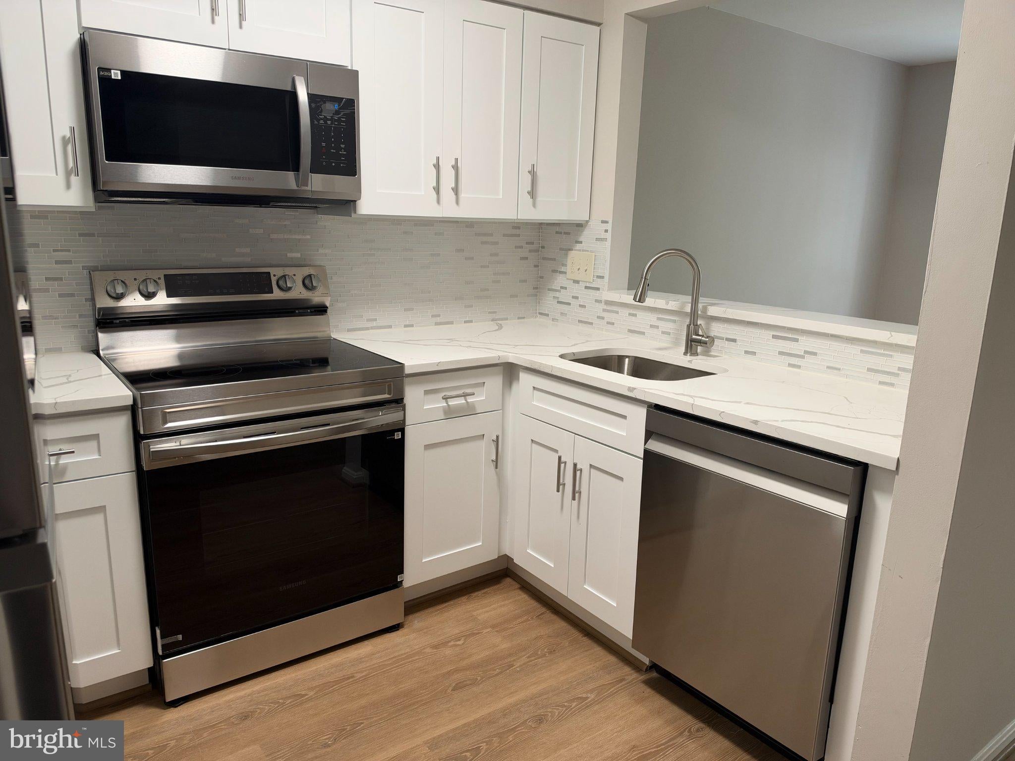 9104 EMERSONS REACH