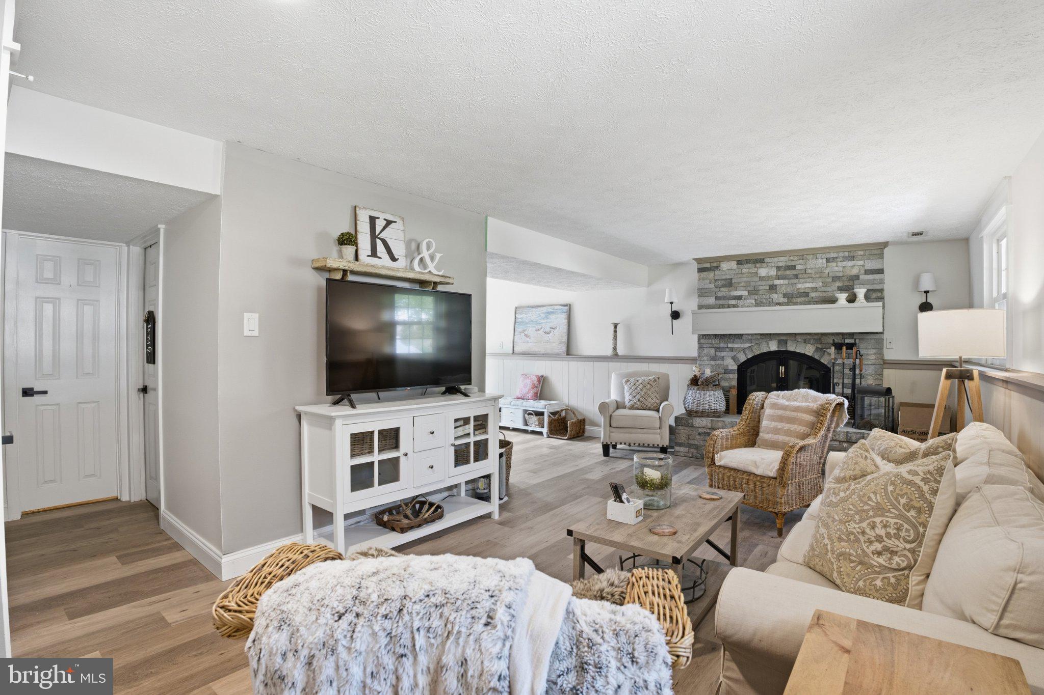 RAINTREE - Residential