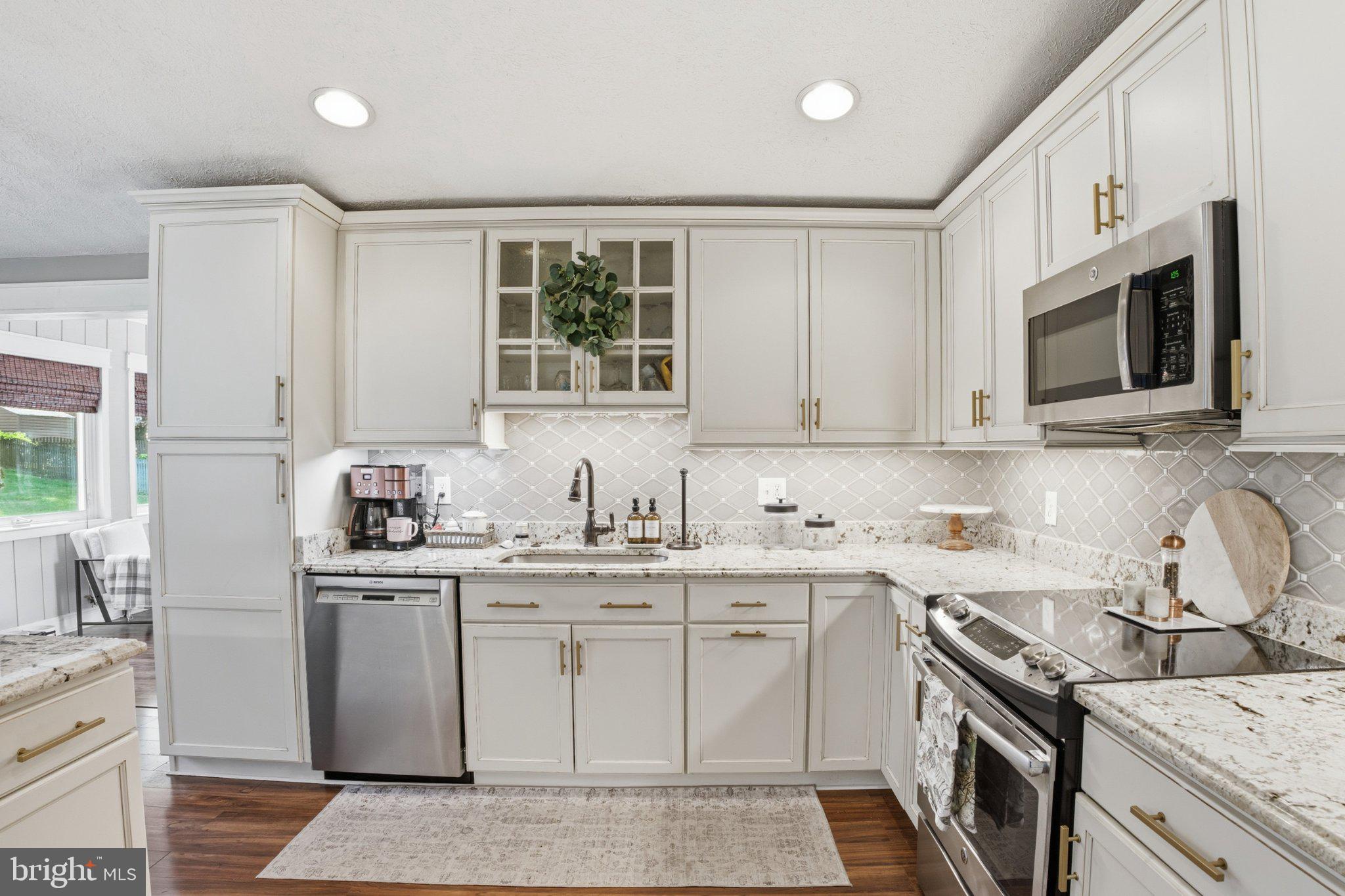 RAINTREE - Residential