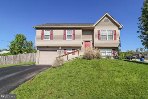 230 Jewel Drive, York, PA MLS: PAYK2081434
