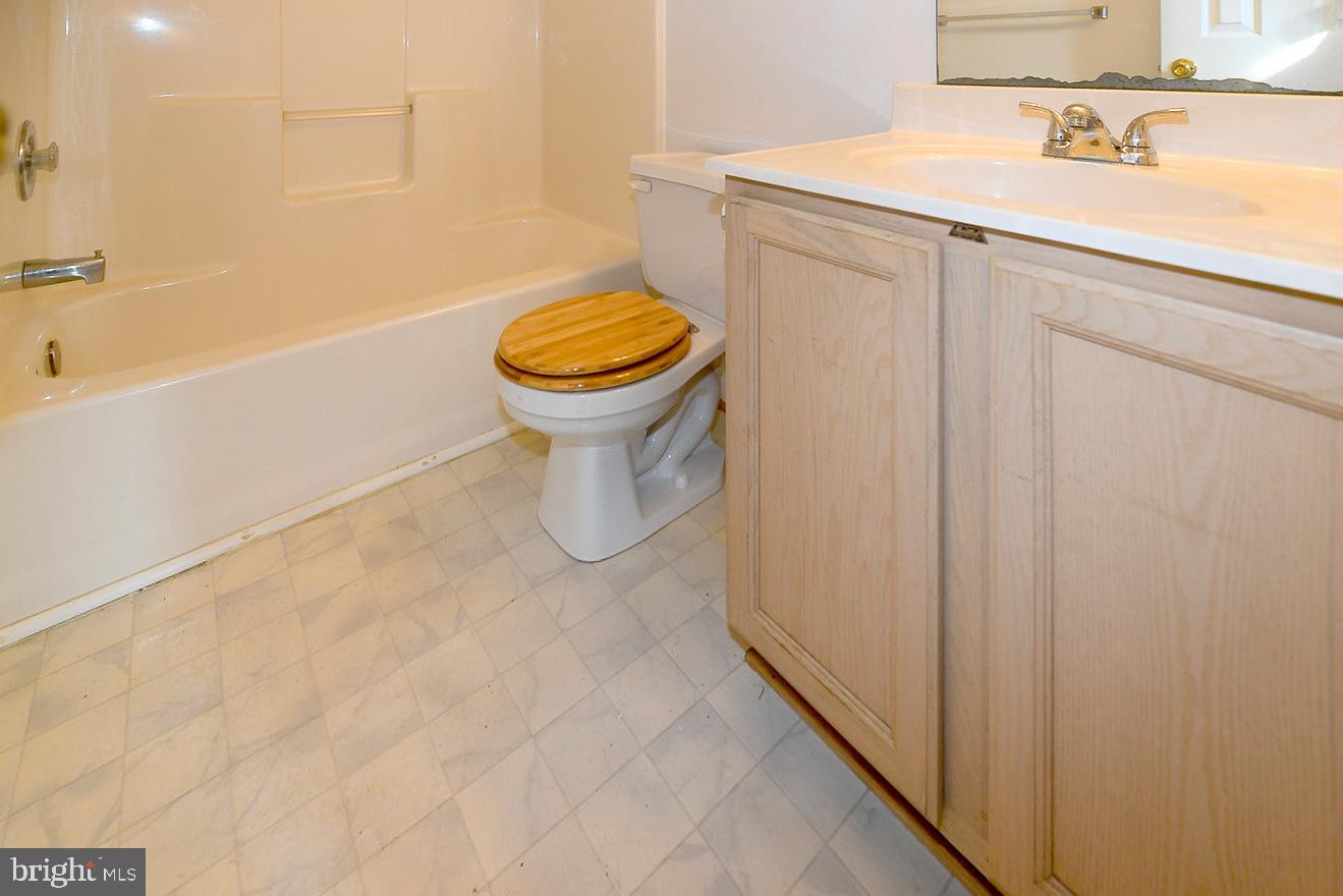 HAYDEN GREEN - Residential Lease