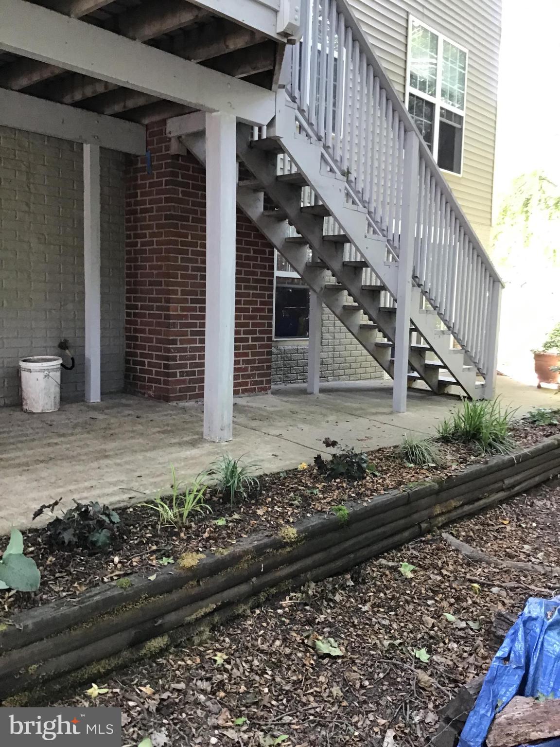 MEADOWLAND - Residential