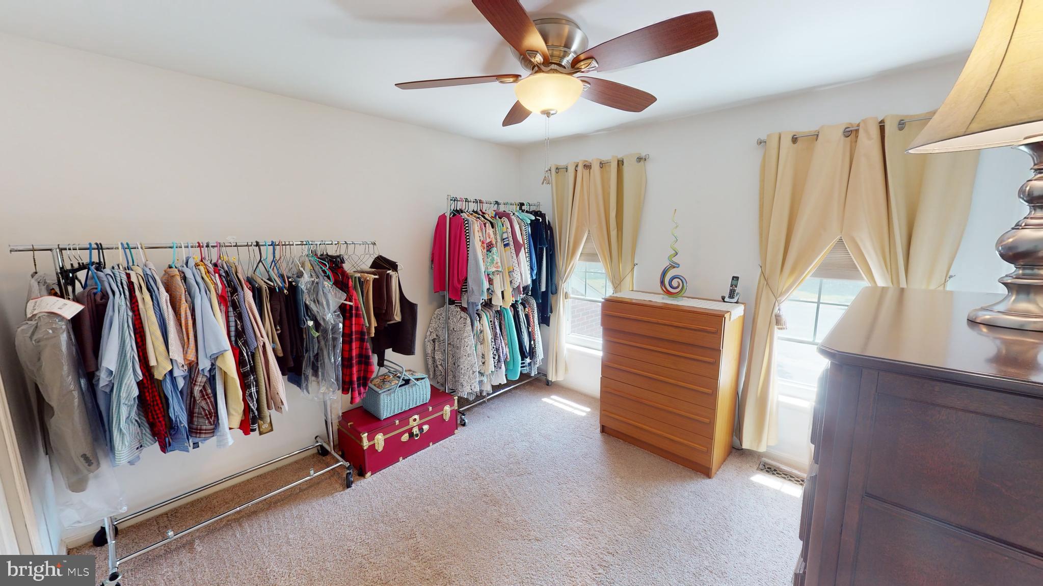 MEADOWLAND - Residential