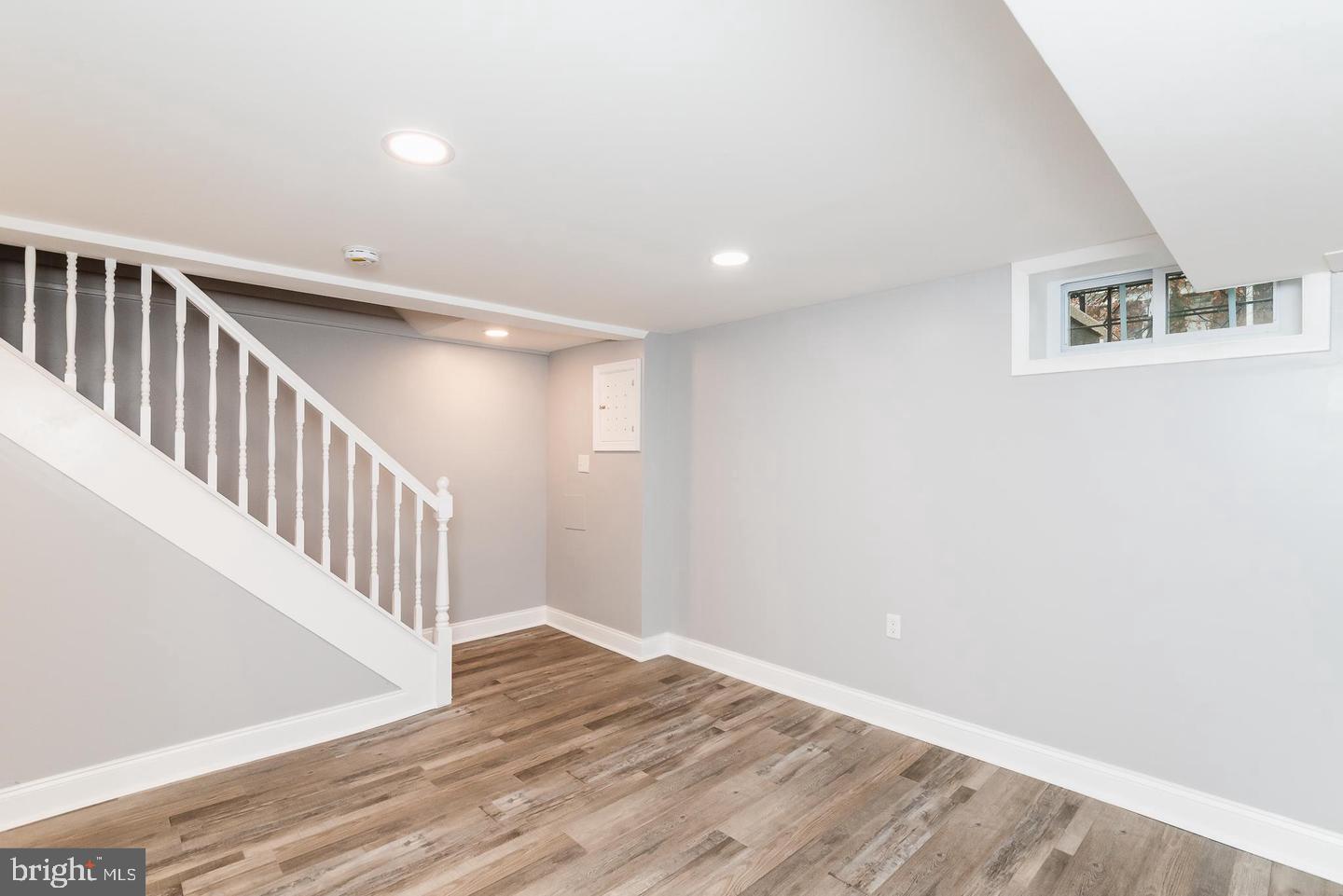 WAVERLY - Residential