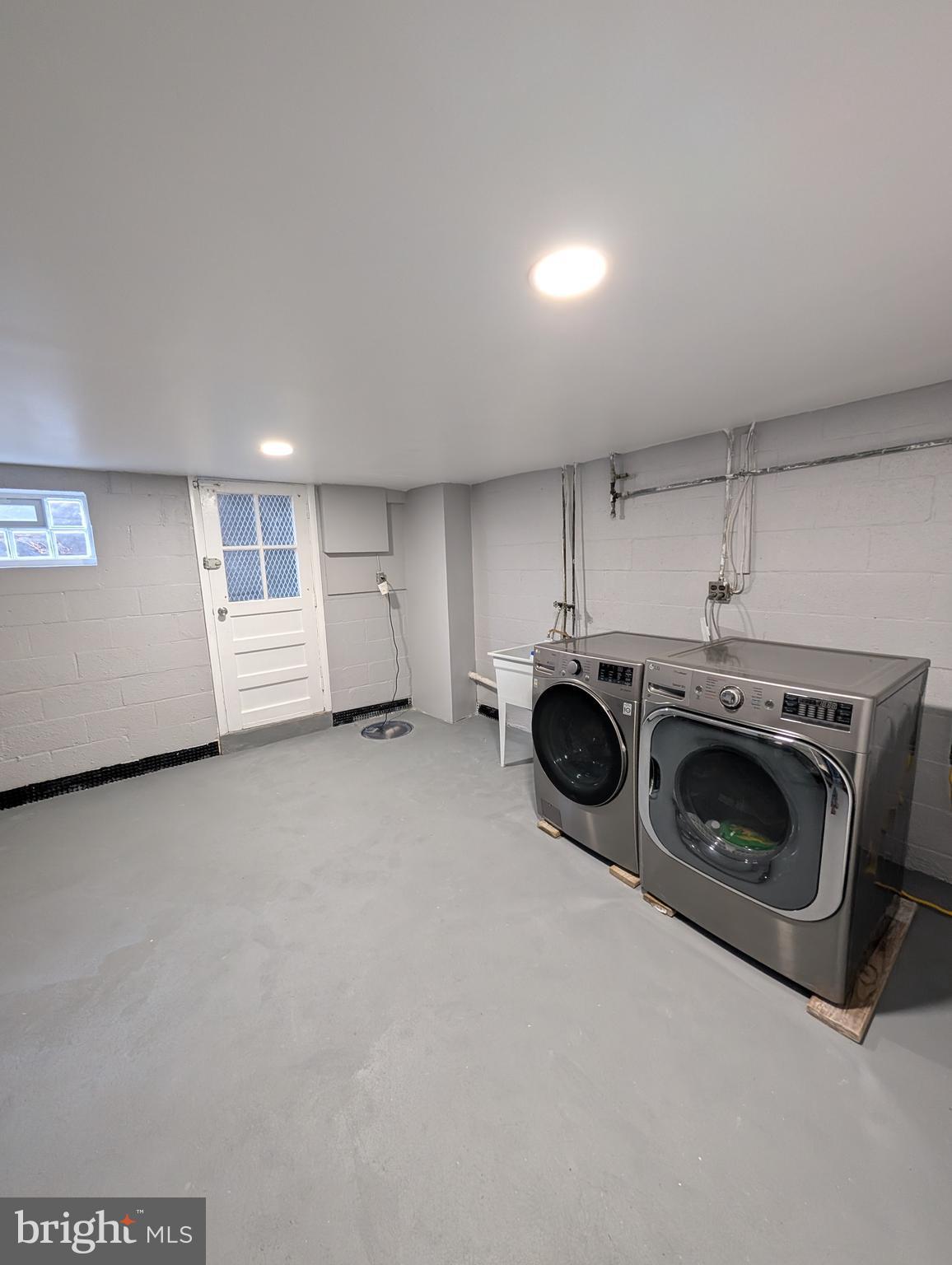 WAVERLY - Residential