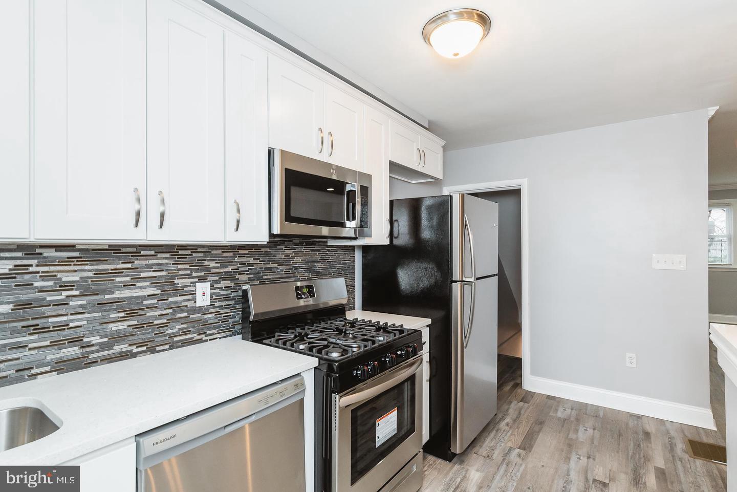 WAVERLY - Residential