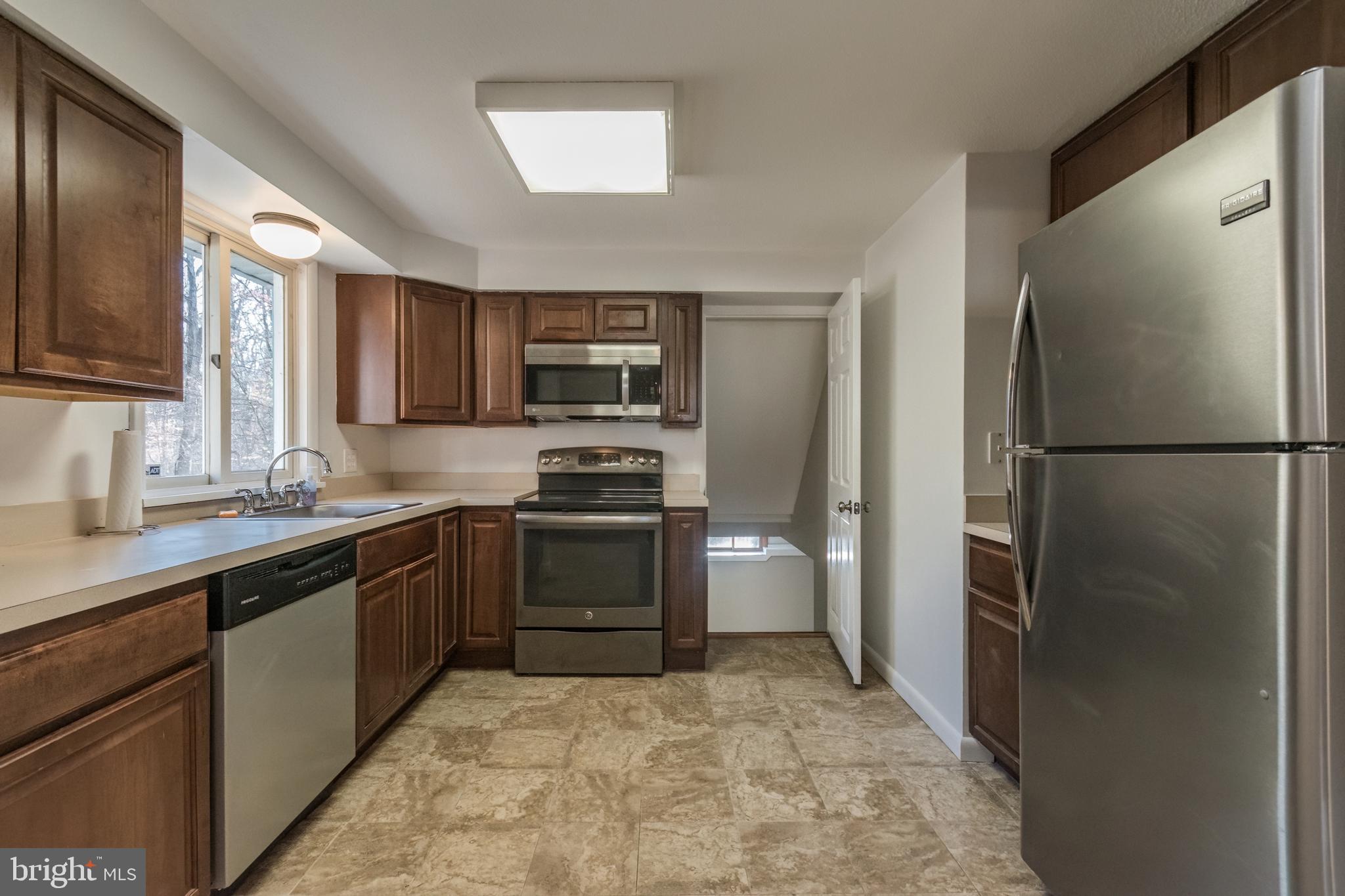 WESTRIDGE HILLS - Residential