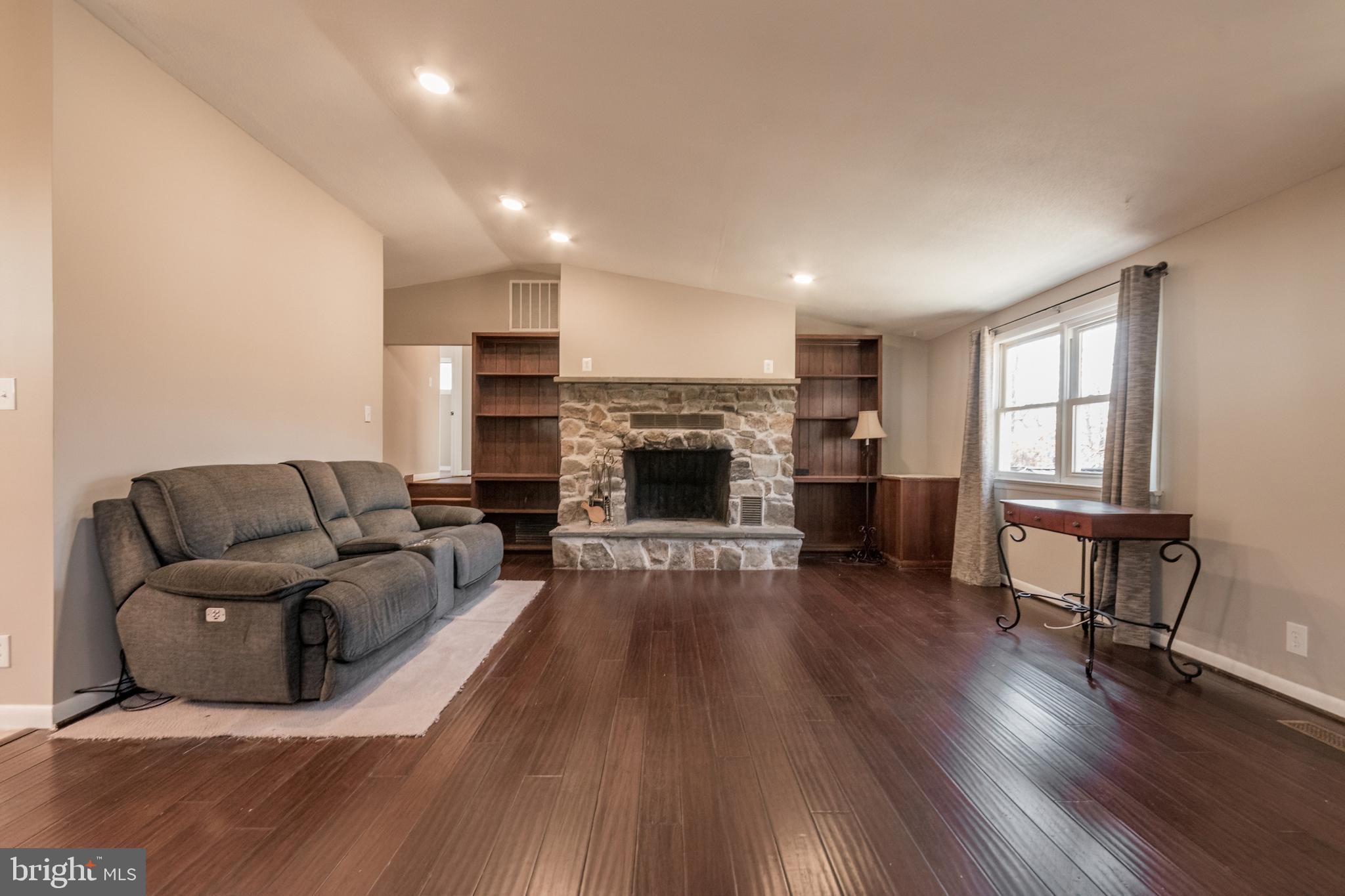 WESTRIDGE HILLS - Residential