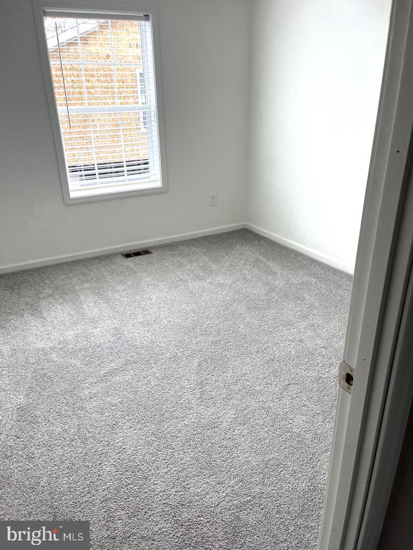 HOLLY VILLAGE MOBILE - Residential