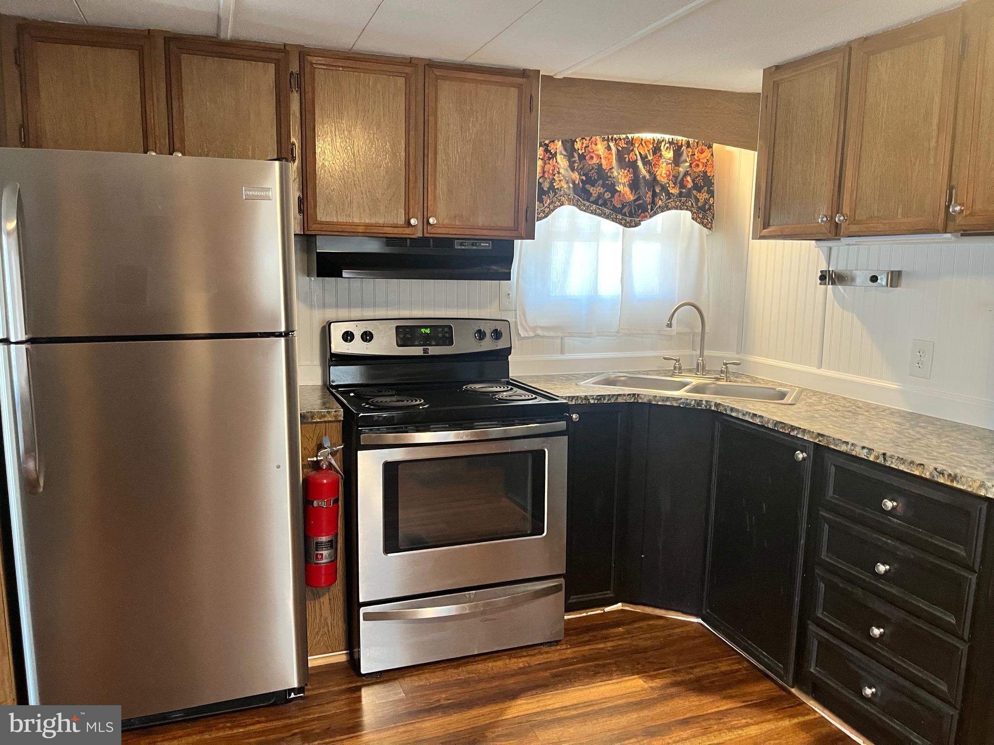 GREENBERRY HILLS - Residential