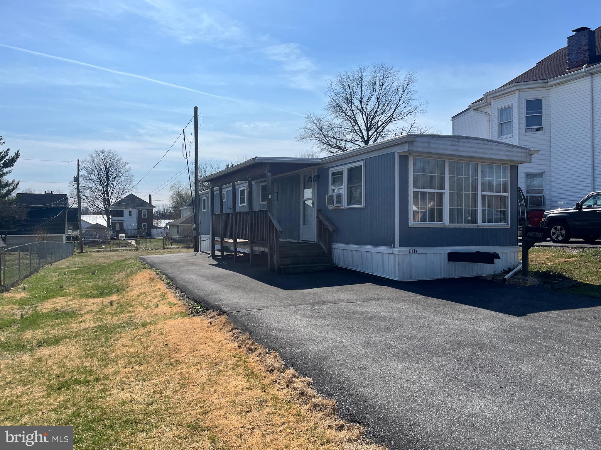 GREENBERRY HILLS - Residential