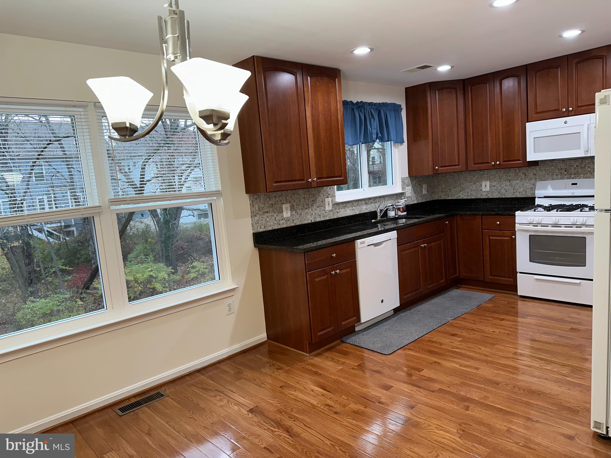 ARMISTEAD PARK - Residential Lease