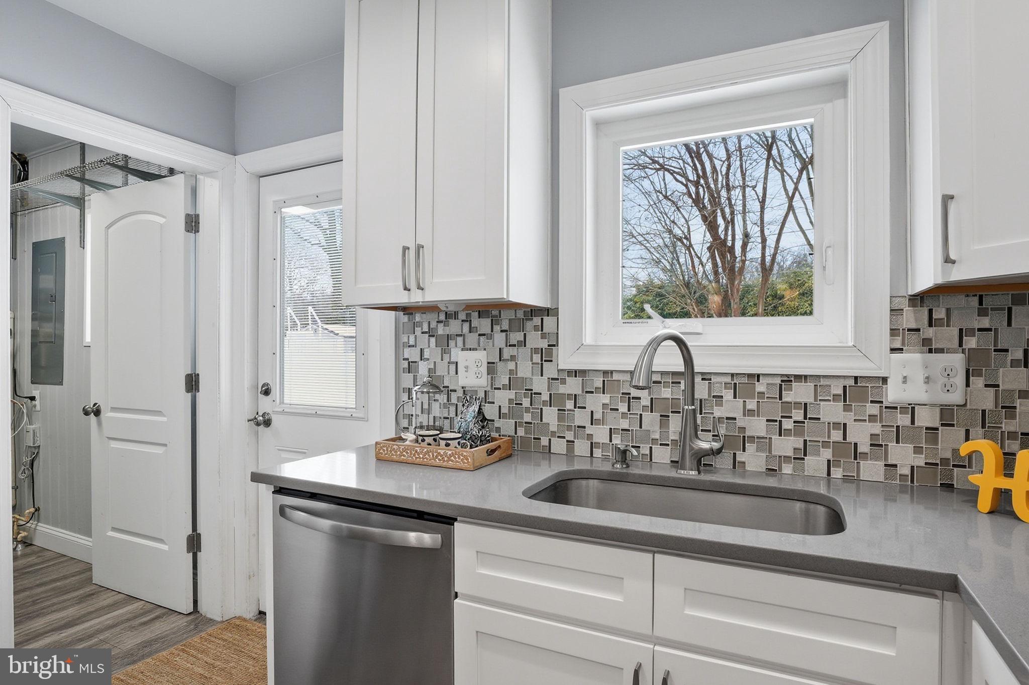 BEVERLEY BEACH - Residential