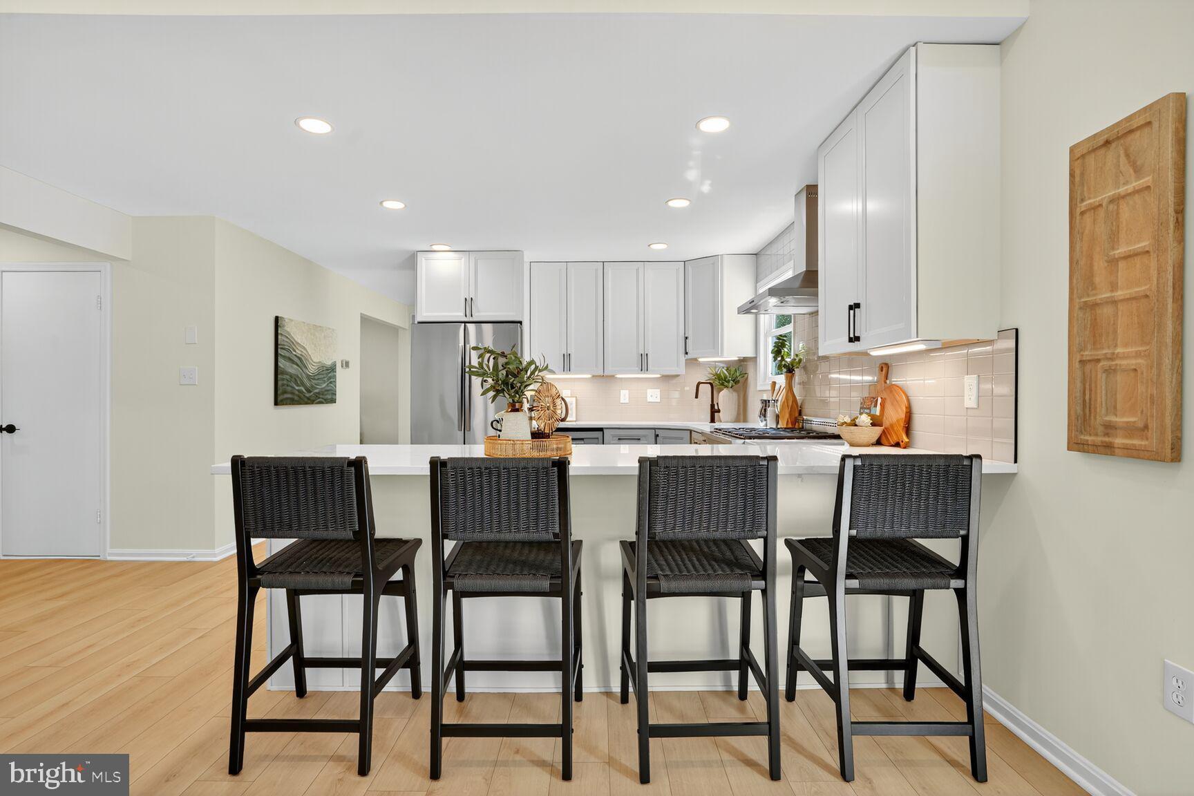 LAKE FOREST - Residential