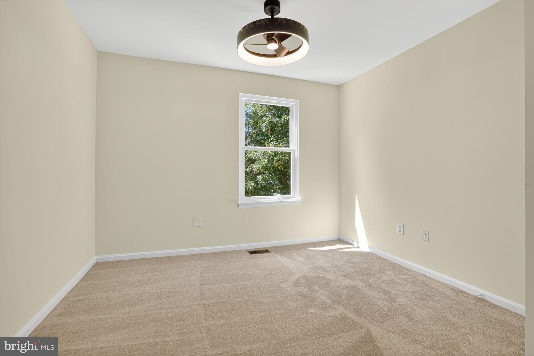 LAKE FOREST - Residential