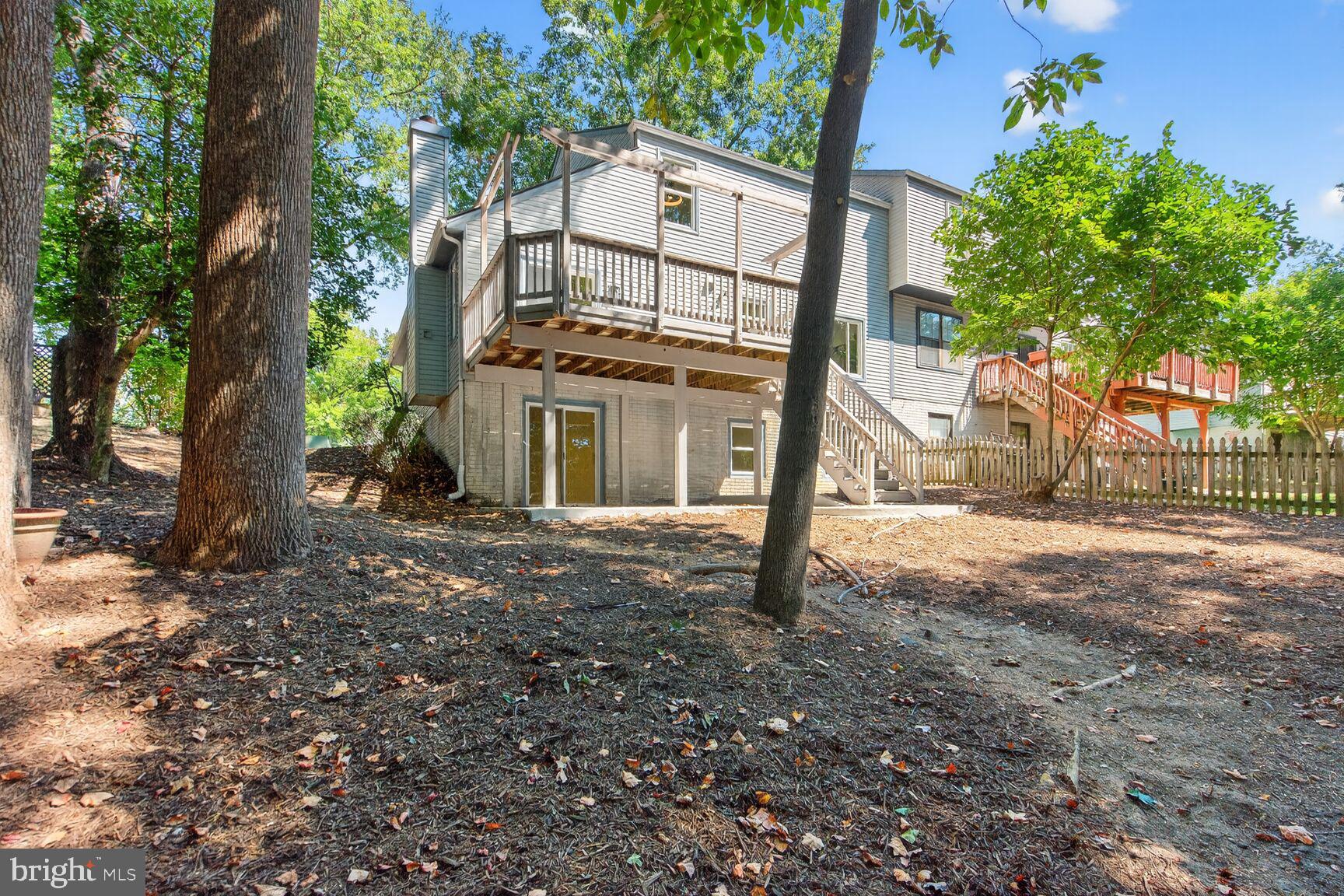 LAKE FOREST - Residential