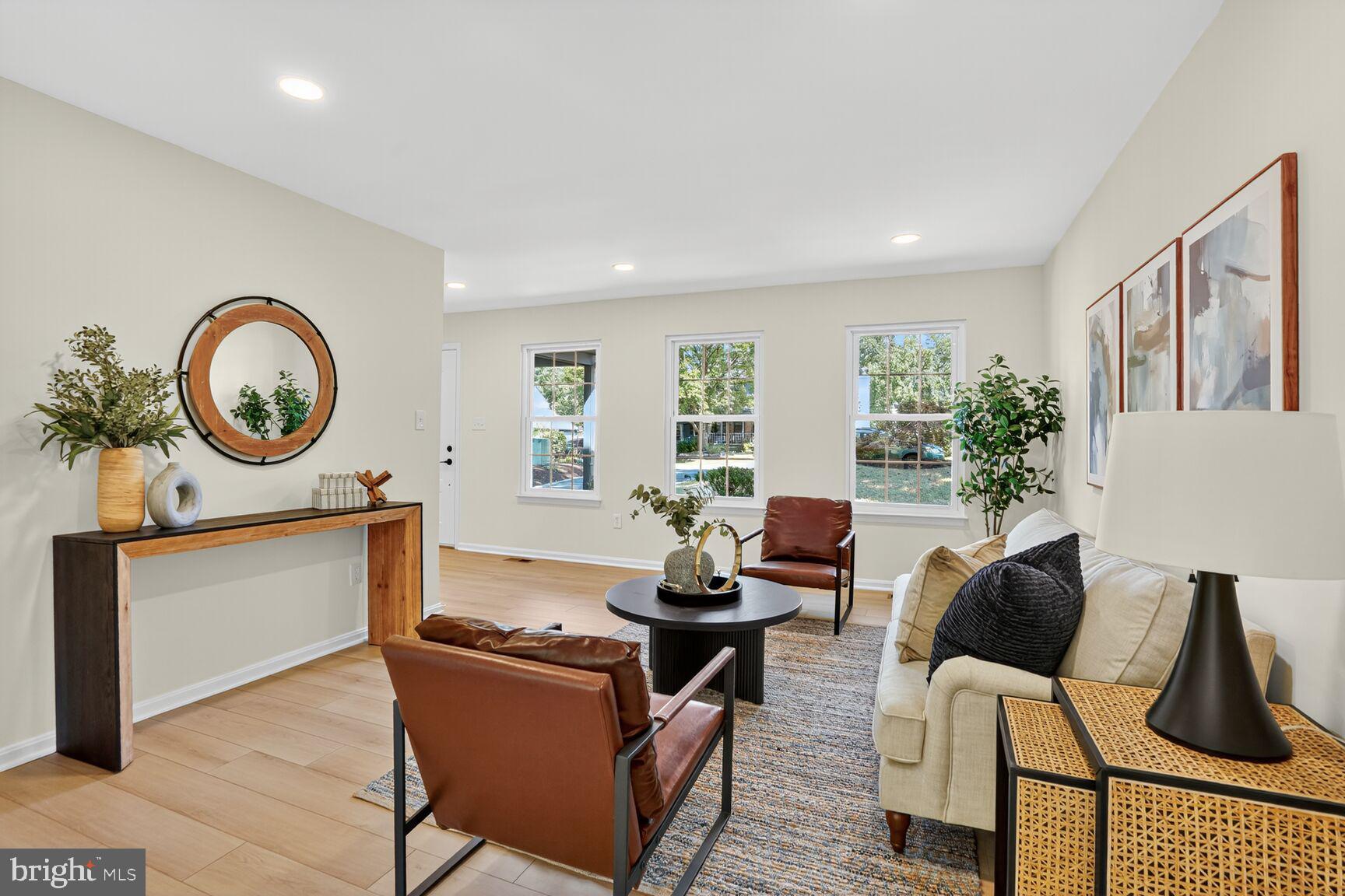 LAKE FOREST - Residential