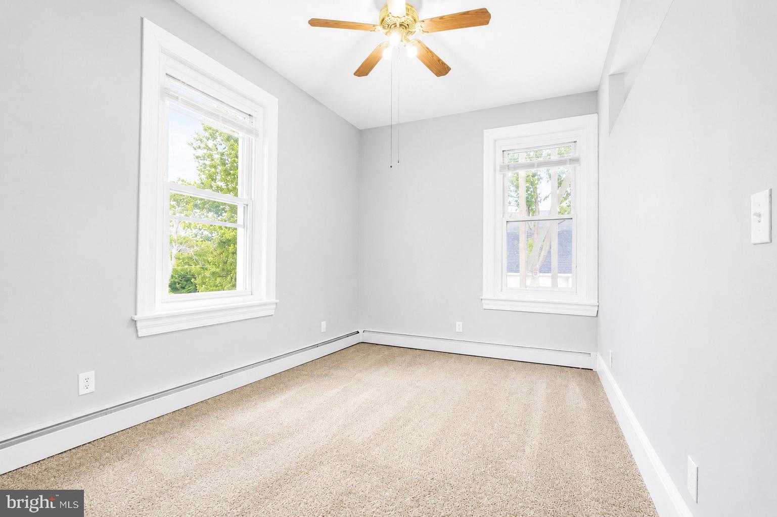 239 VINE STREET 5