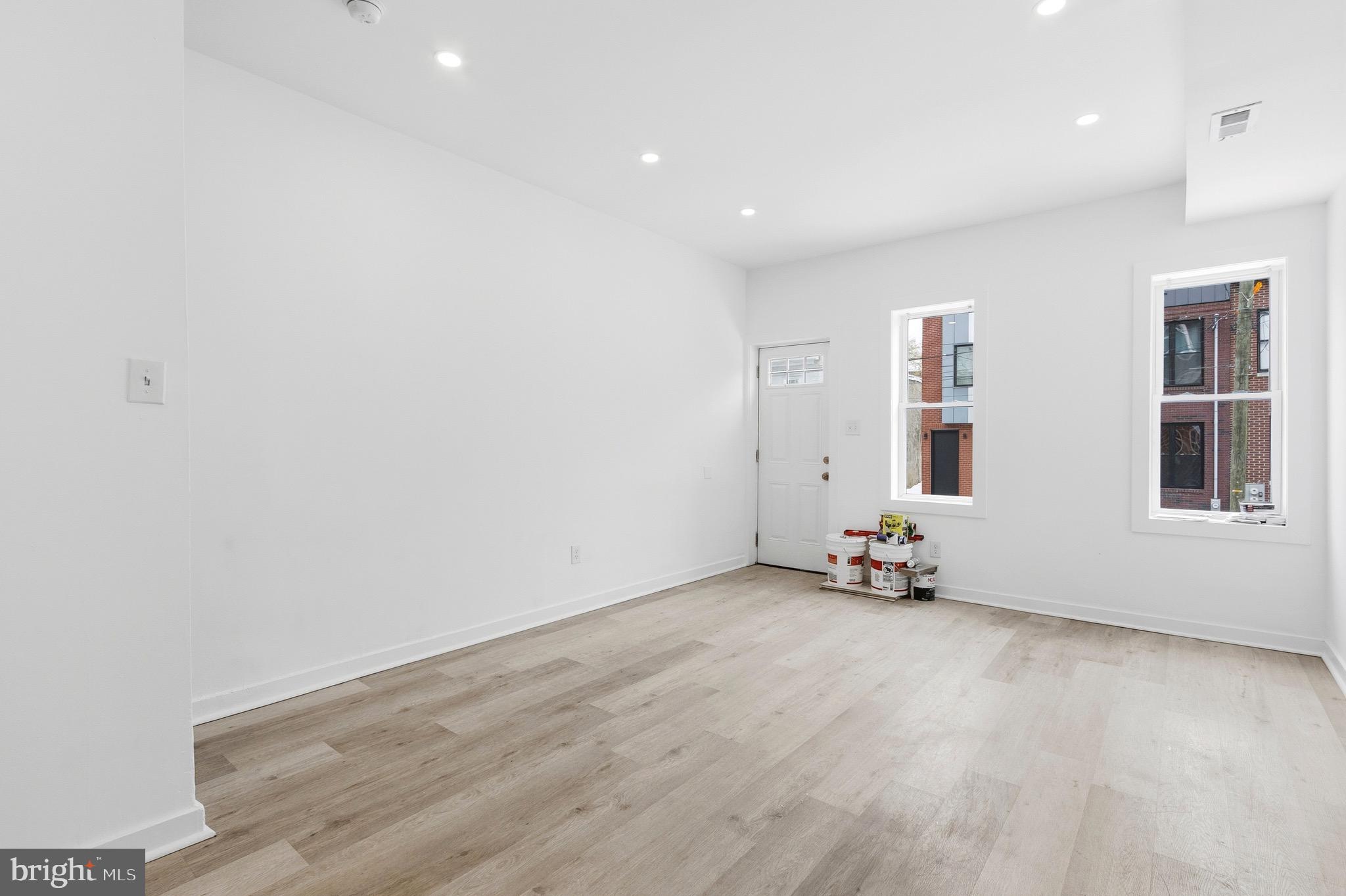 2150 N FRANKLIN STREET