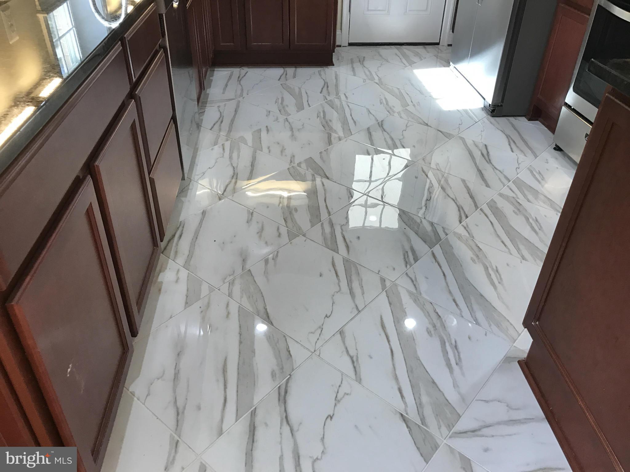 CALVERTON - Residential