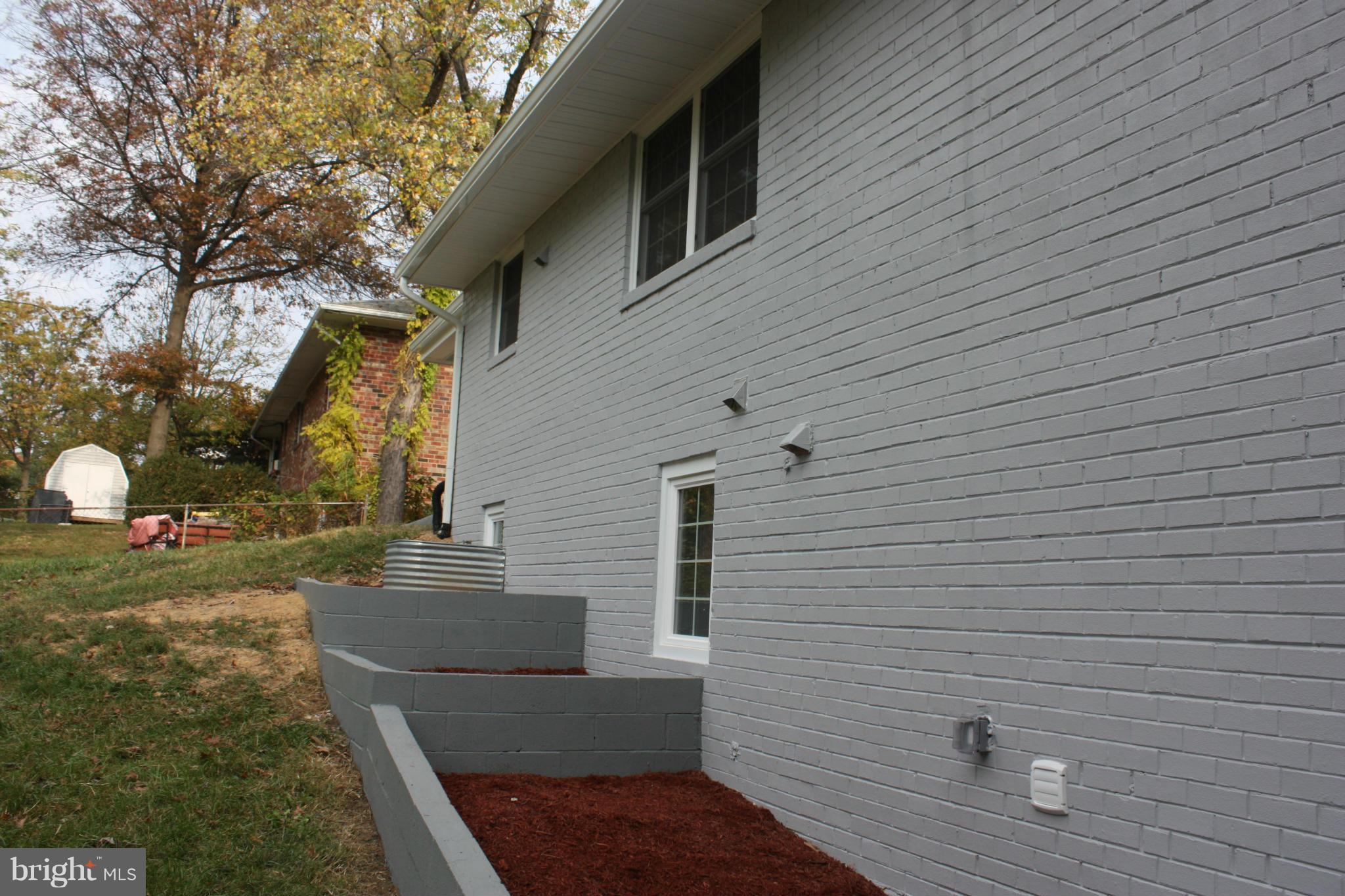 CALVERTON - Residential