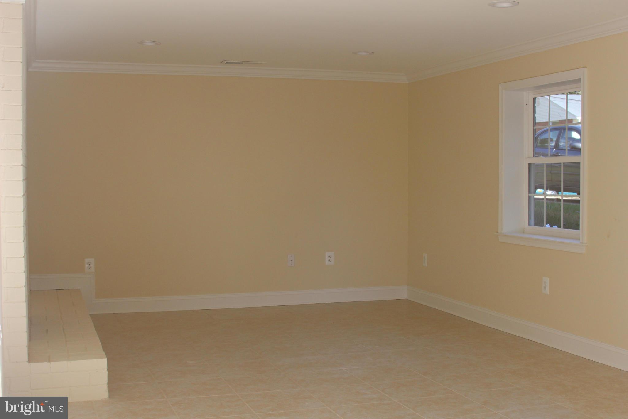 CALVERTON - Residential