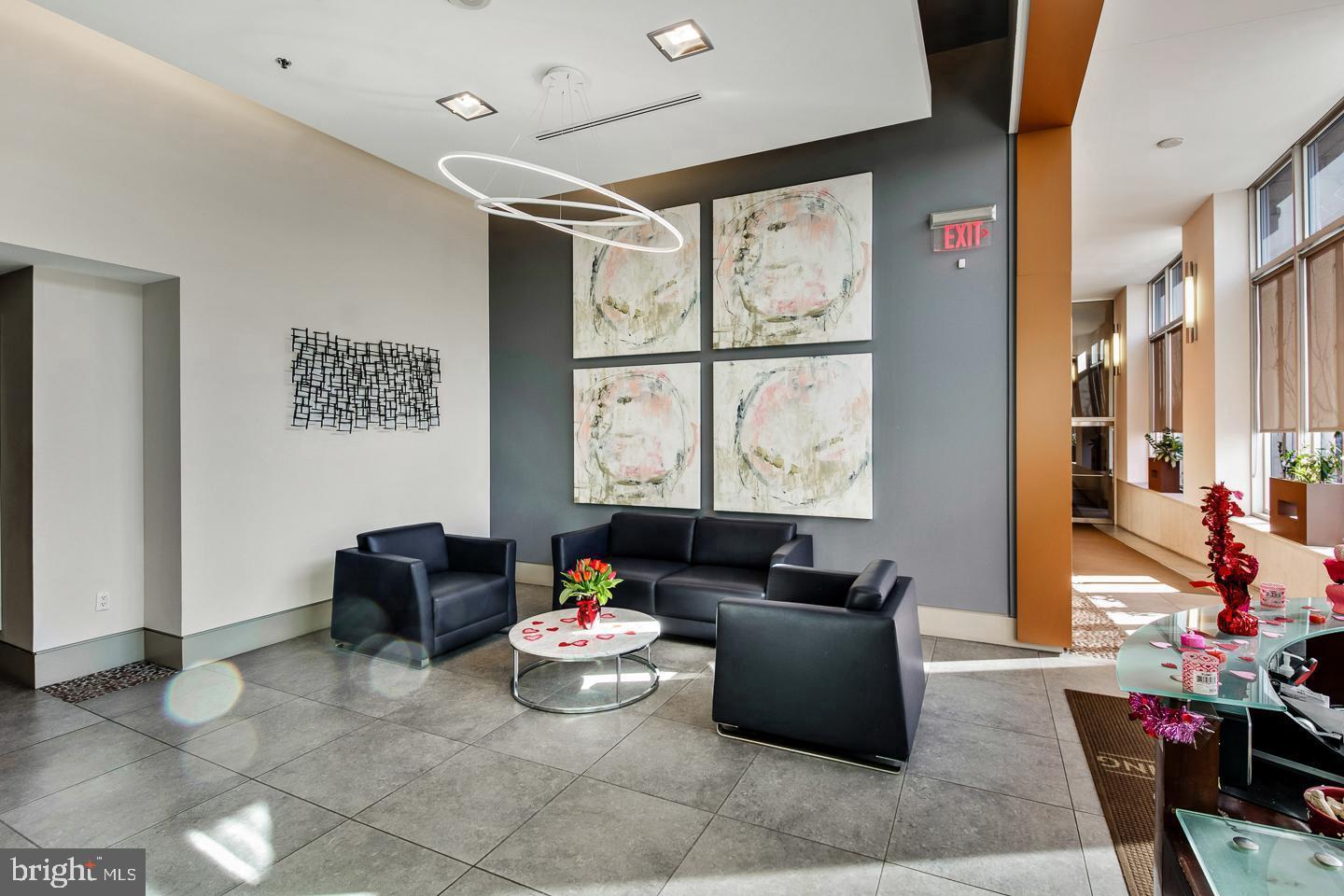 WASHINGTON SQ WEST - Residential