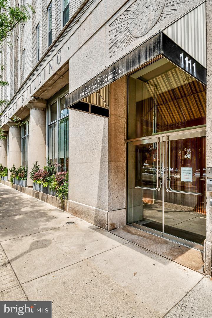 WASHINGTON SQ WEST - Residential