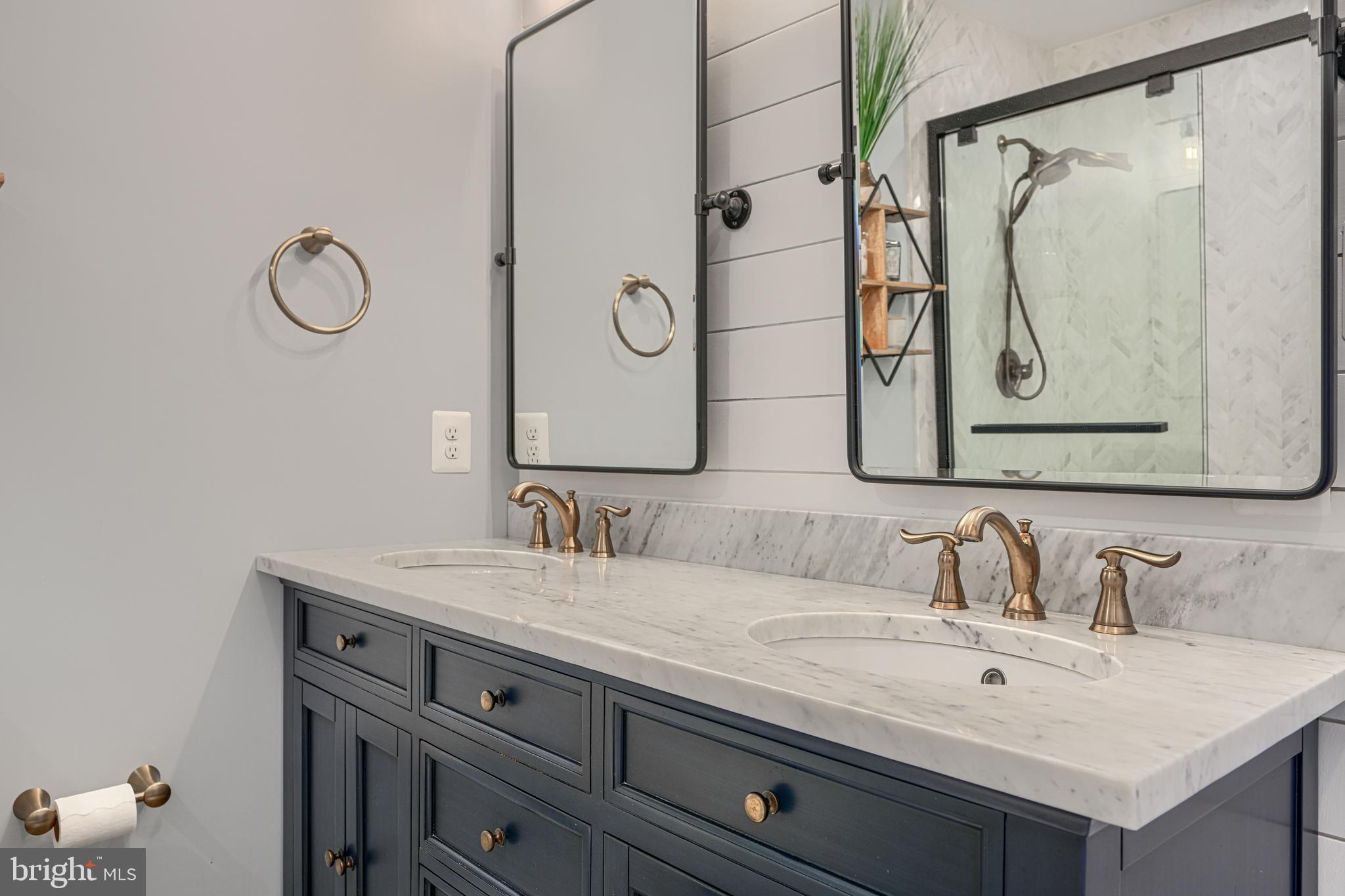 SPRINGDALE - Residential