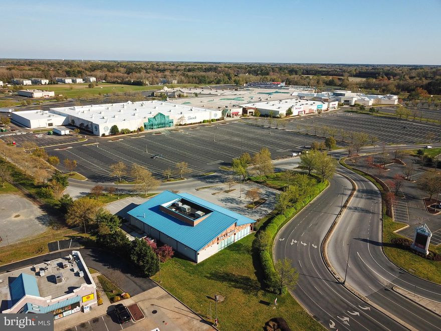 This property sits prominently with visibility from US Route 13 at the entrance at the Centre at Salisbury. The 8960 SF Former Pier 1 building has a large open floor plan with delivery and storage in the rear. Currently 4,960SF available. 30+ Parking Spaces