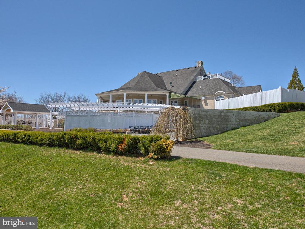 GLENBROOK - Residential