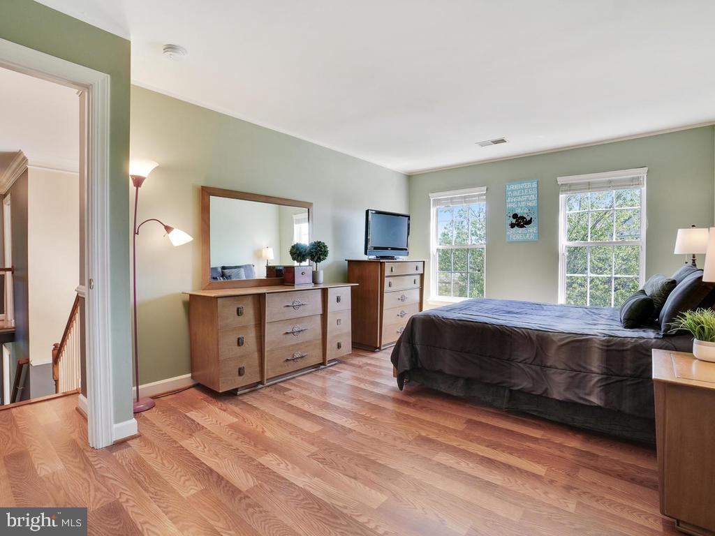 GLENBROOK - Residential