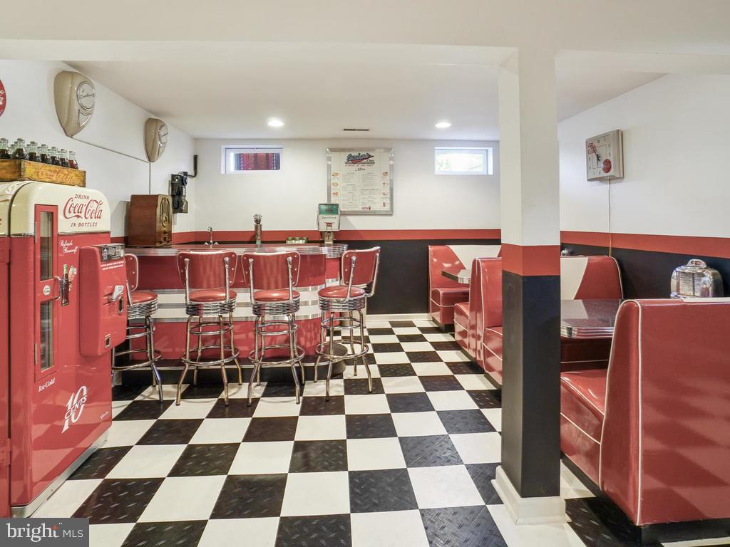 GLENBROOK - Residential