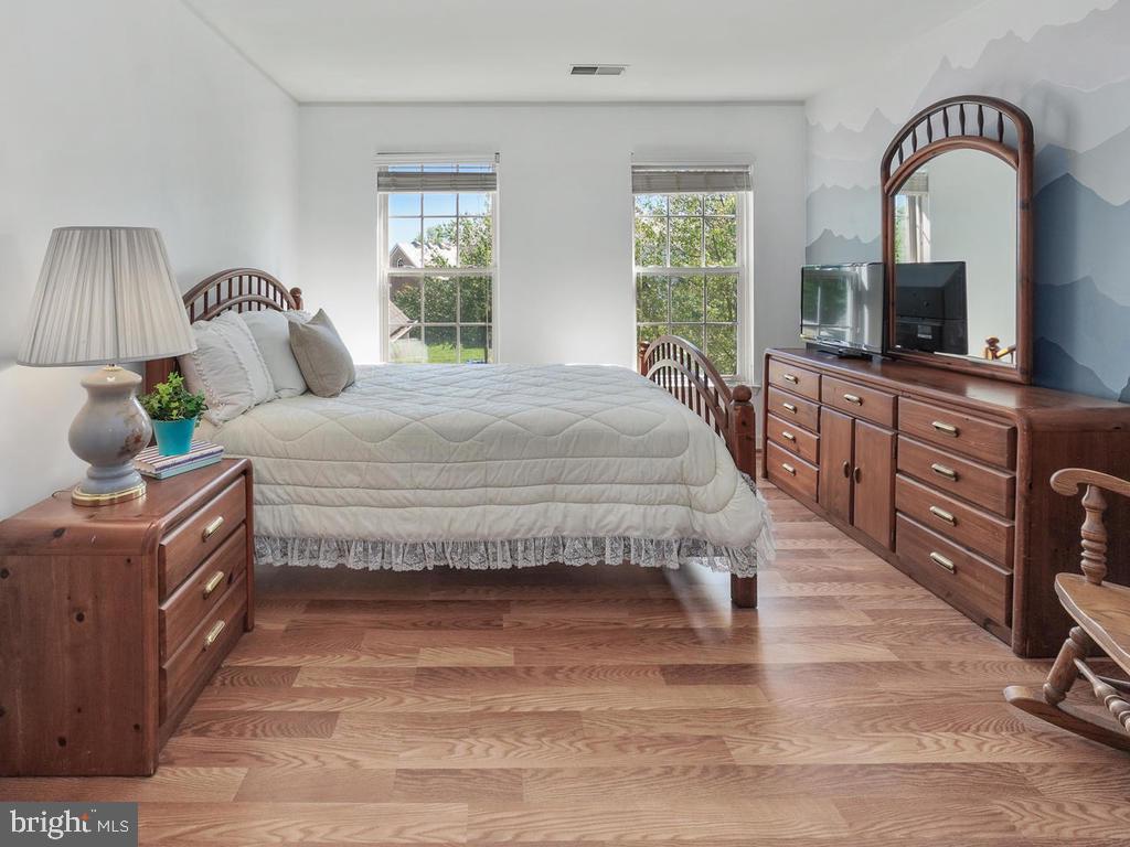 GLENBROOK - Residential