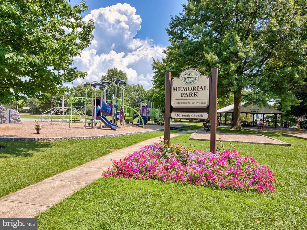 GLENBROOK - Residential