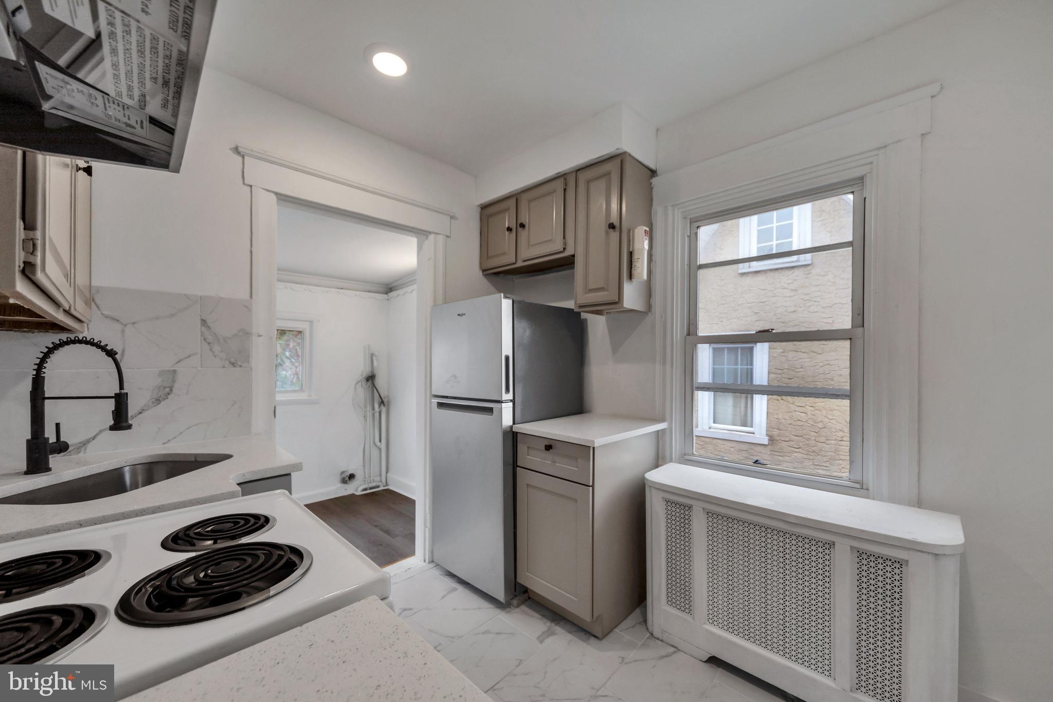 HIGHLAND PARK - Residential Lease