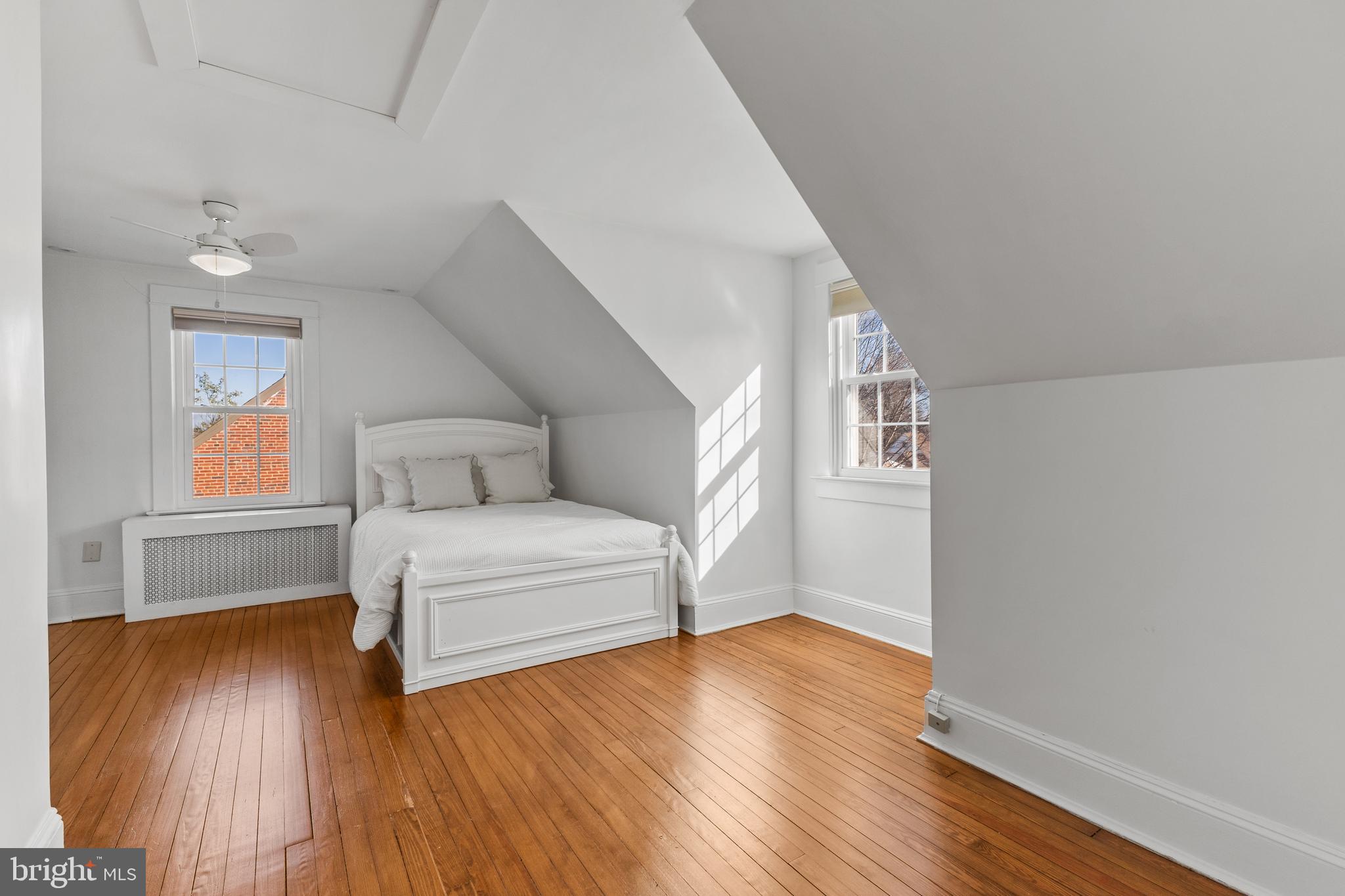 WAYCROFT WOODLAWN - Residential