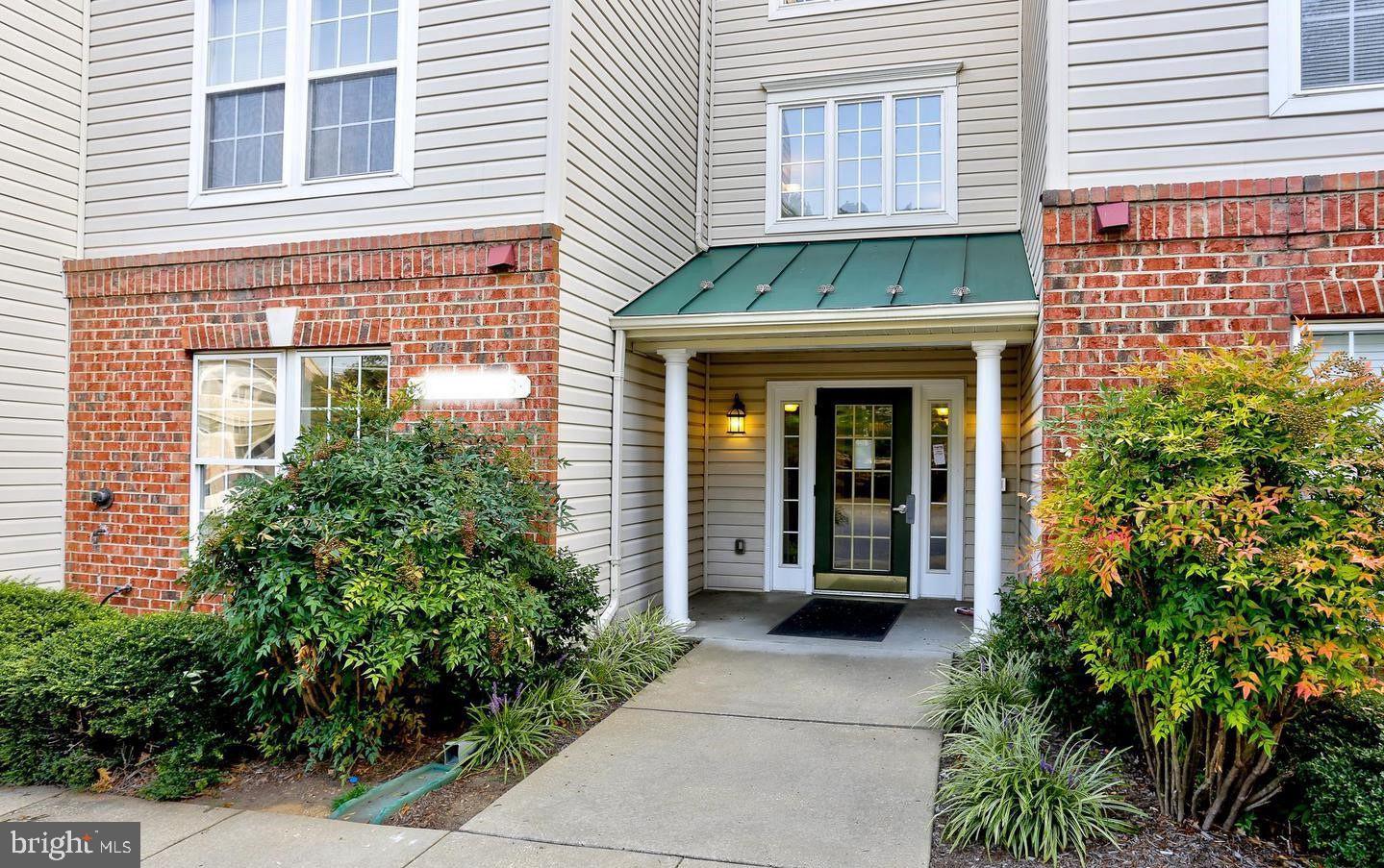 BUCKINGHAM CONDOMINIUMS - Residential Lease