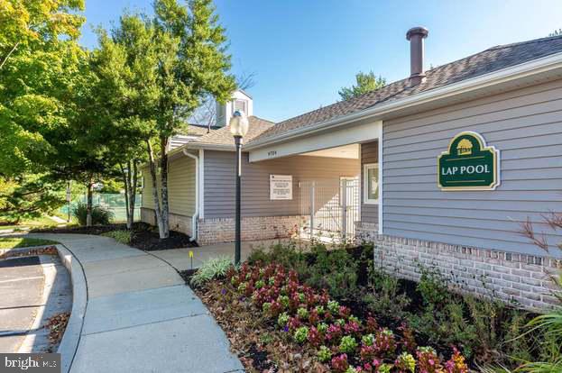 BUCKINGHAM CONDOMINIUMS - Residential Lease