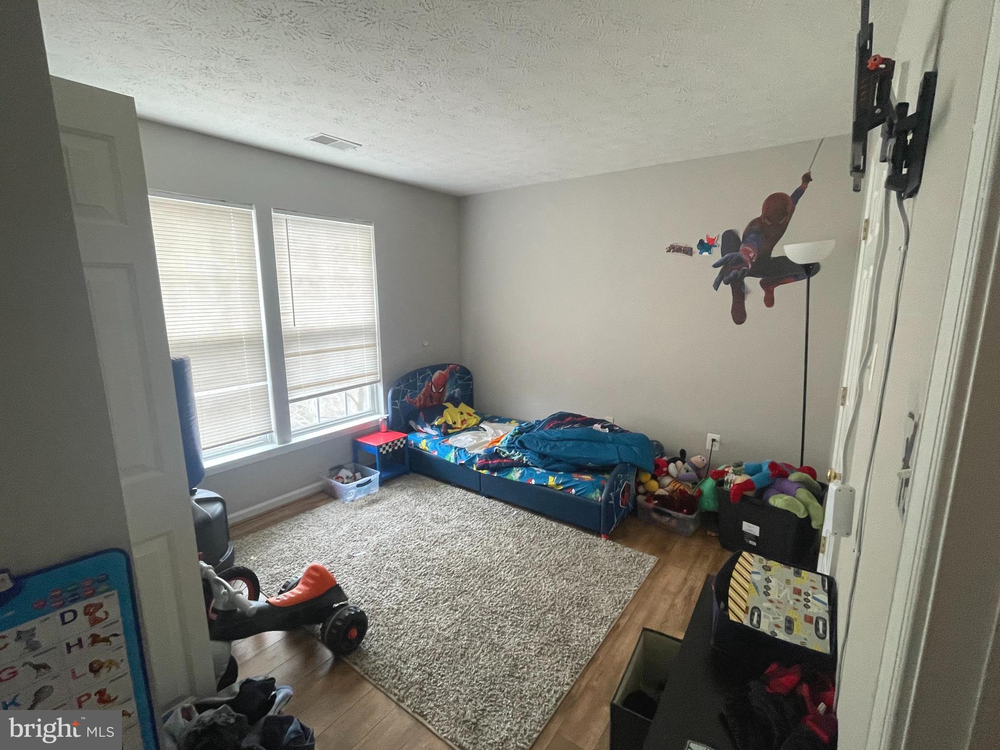 BUCKINGHAM CONDOMINIUMS - Residential Lease