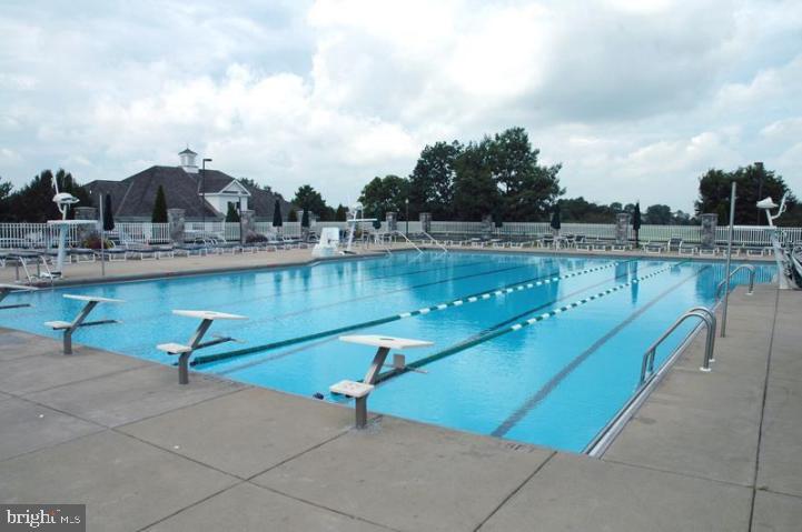 VILLAS AT BENT CREEK - Residential