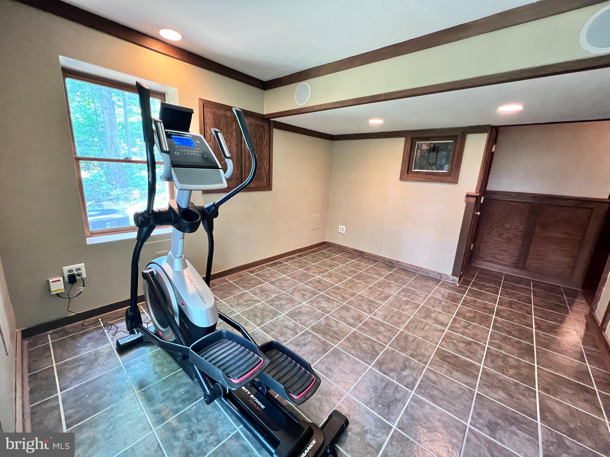 SHENANWOOD - Residential Lease