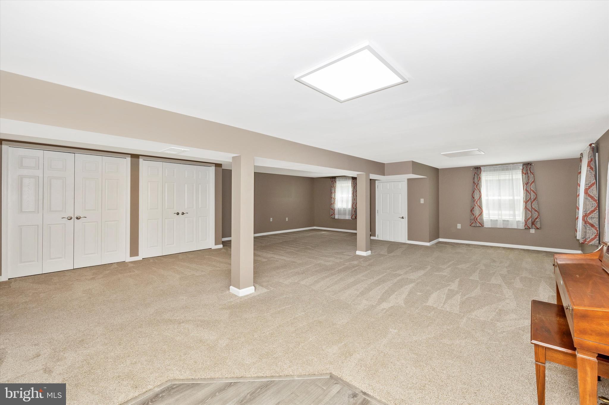 BROADVIEW ACRES - Residential