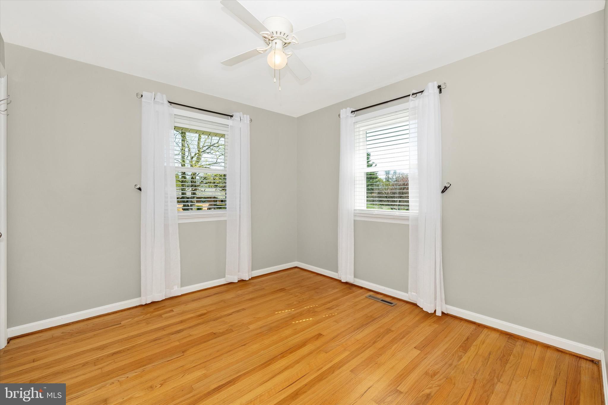 BROADVIEW ACRES - Residential