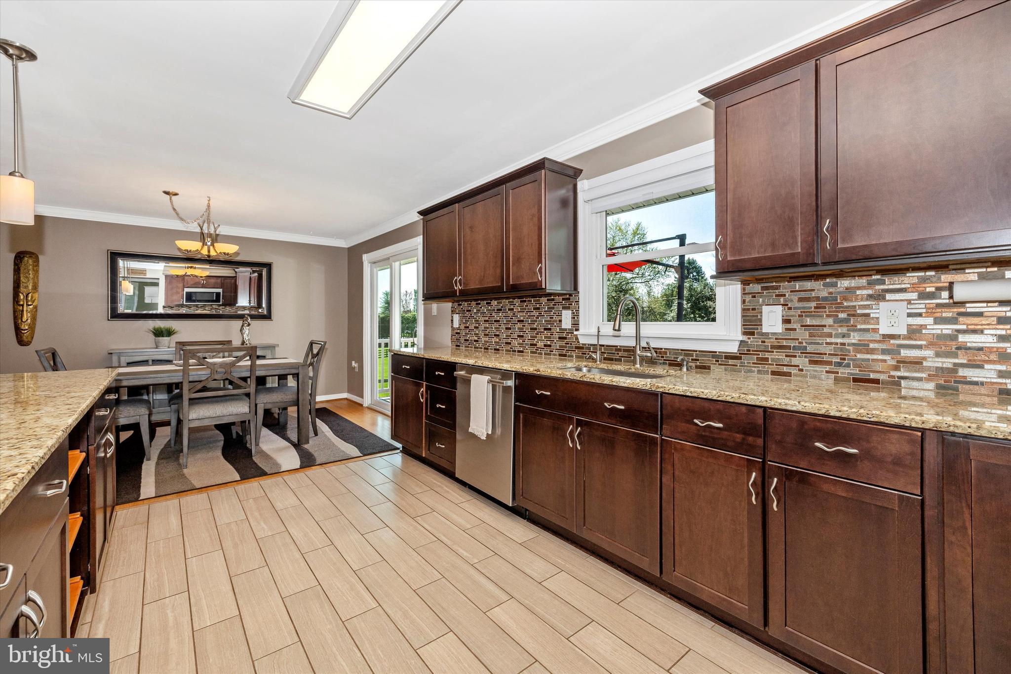 BROADVIEW ACRES - Residential